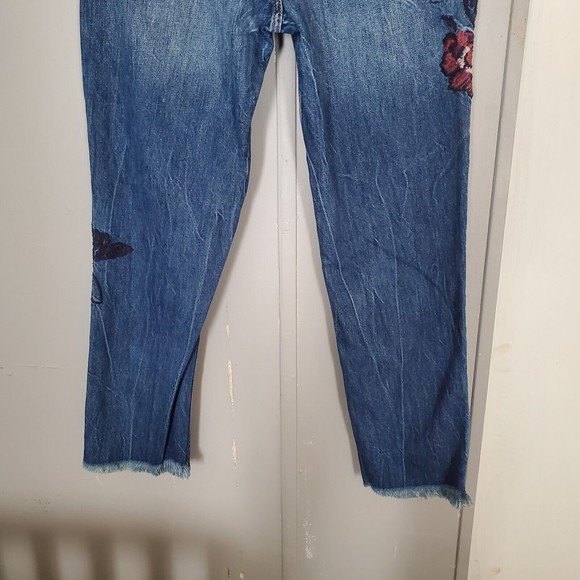 Embroidered Blue Jeans - Picture 6 of 7